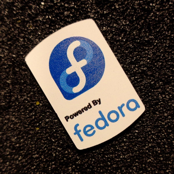 Fedora Linux Label / Aufkleber / Sticker / Badge / Logo 1,9cm x 2,8cm [488b]