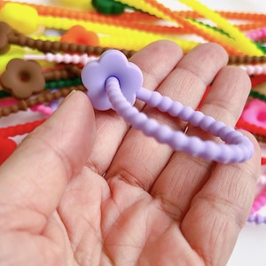 Flower Silicone Cable Ties (Set of 10) – Reusable Cord Organizer, Cute Cable Management, Wire Tidy Clips, Desk Accessories