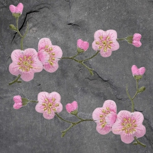 桜のパッチセット - ピンクの花、緑の枝、花、自然（アイロン接着）