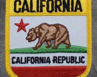 California Republic Patch - Grizzly Bear, CA Badge, Applique (Iron On)