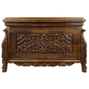 Large Wooden Chest with Lid Walnut &quot;Sultan III&quot; - Ottoman Chest Hand Carved - Storage Chest with Key - Wedding Gift