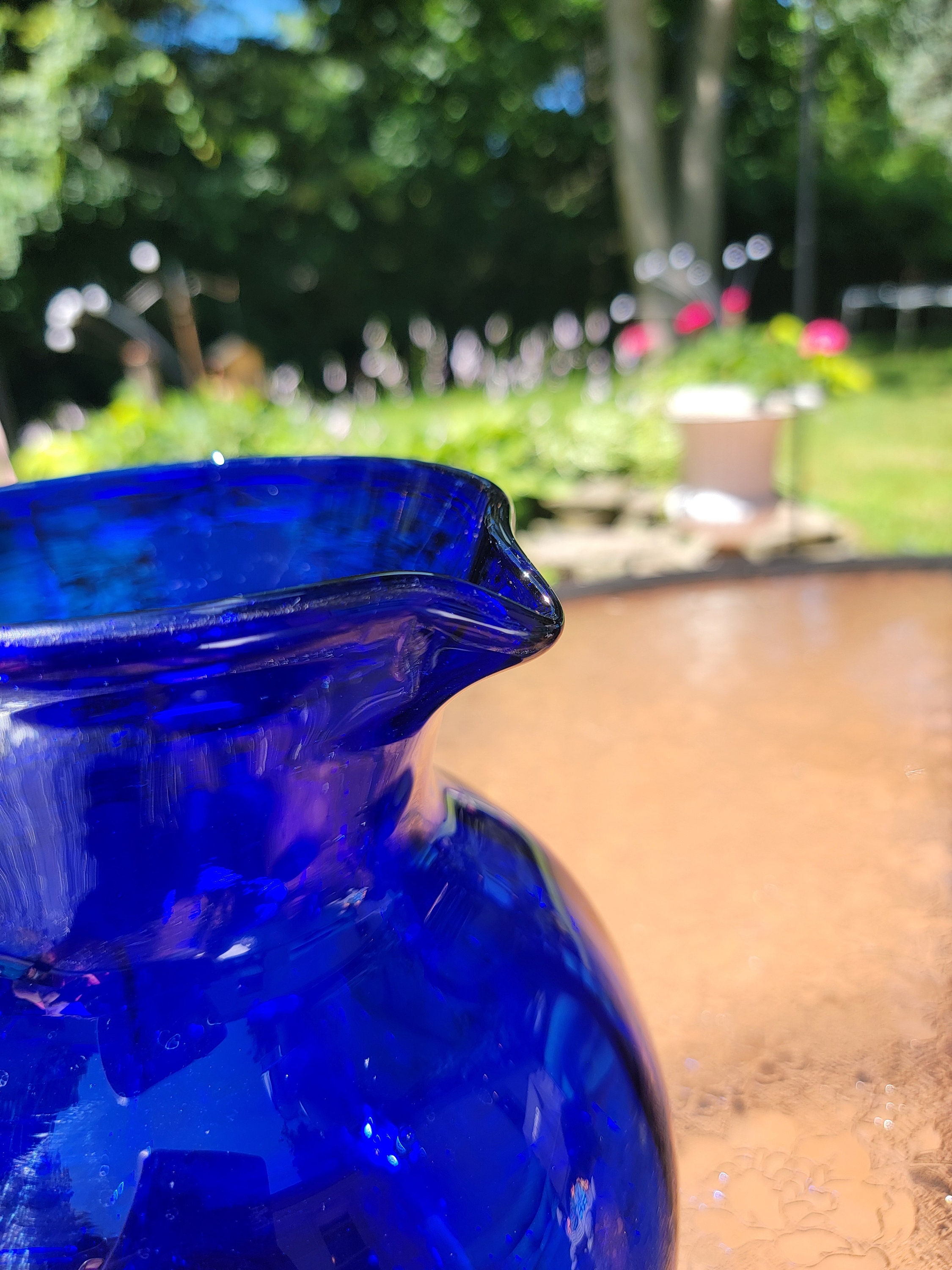 Pichet Bleu Cobalt Soufflé Main + 4 Tasses à Anses – Artisanat Fait Main