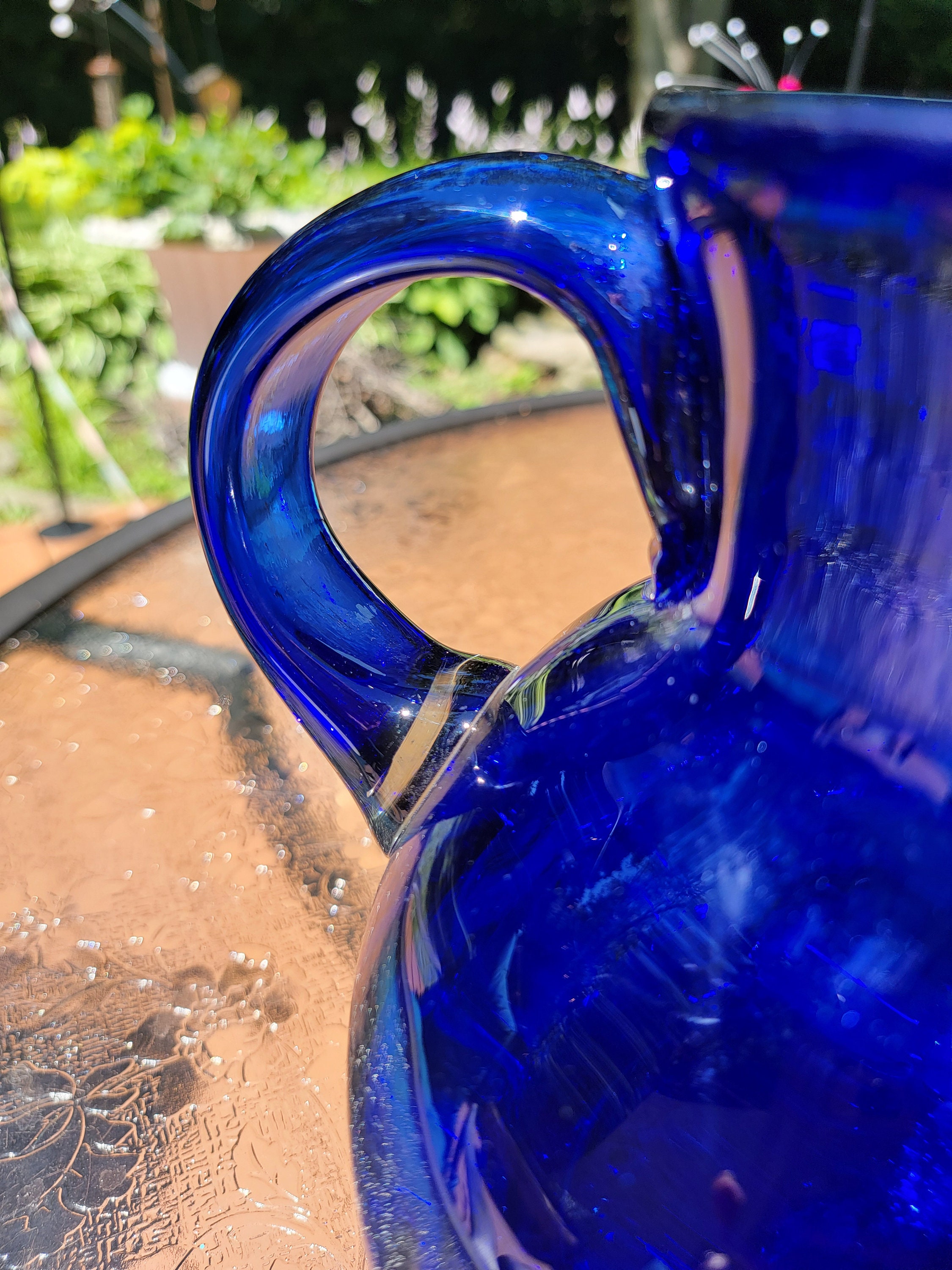 Pichet Bleu Cobalt Soufflé Main + 4 Tasses à Anses – Artisanat Fait Main