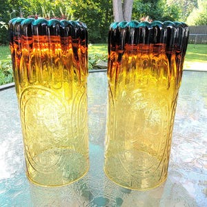 Anthropologie Amber Glass Tumblers: Fleur de Lis Design, Set of 2 image 7