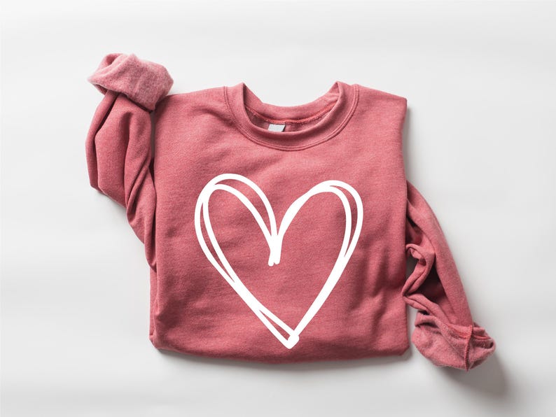 Cute Heart Valentines Sweatshirt, Womens Valentines Sweatshirt, Love Sweatshirt, Teacher Valentines Sweatshirt, Mom Valentines Sweatshirt imagen 4