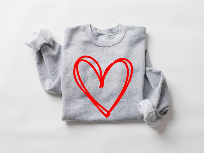 Cute Heart Valentines Sweatshirt, Womens Valentines Sweatshirt, Love Sweatshirt, Teacher Valentines Sweatshirt, Mom Valentines Sweatshirt imagen 3