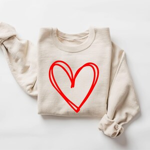 Cute Heart Valentines Sweatshirt, Womens Valentines Sweatshirt, Love Sweatshirt, Teacher Valentines Sweatshirt, Mom Valentines Sweatshirt imagen 2