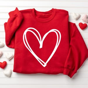 Cute Heart Valentines Sweatshirt, Womens Valentines Sweatshirt, Love Sweatshirt, Teacher Valentines Sweatshirt, Mom Valentines Sweatshirt imagen 1