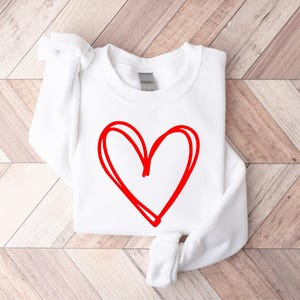 Cute Heart Valentines Sweatshirt, Womens Valentines Sweatshirt, Love Sweatshirt, Teacher Valentines Sweatshirt, Mom Valentines Sweatshirt imagen 5
