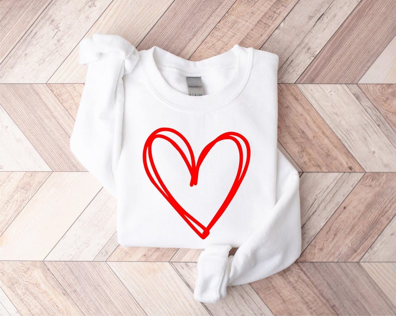 Cute Heart Valentines Sweatshirt, Womens Valentines Sweatshirt, Love Sweatshirt, Teacher Valentines Sweatshirt, Mom Valentines Sweatshirt imagen 5