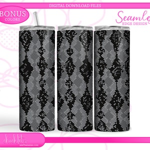 Könnte beinhalten: Ein Tumbler-Design mit einem schwarzen und weißen Schlangenhautmuster. Das Design ist nahtlos und kann für die Sublimation oder andere Bastelprojekte verwendet werden.