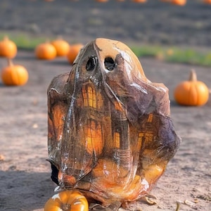 Haunted House Ghost Figurine: handmade from solid plaster and haunted house halloween napkin