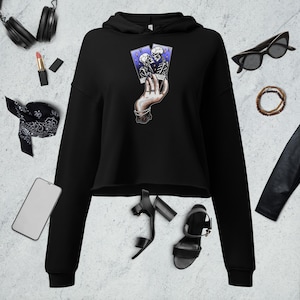 Nuevo diseño / Los amantes - Tatuaje de la carta del tarot / Diseño de tatuaje tradicional de un artista del tatuaje / Sudadera corta Bella + Canvas 7502