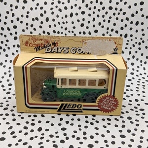 LLedo Days Gone By London Country Bus 1983| Perfect nostalgic gift or addition to a collection