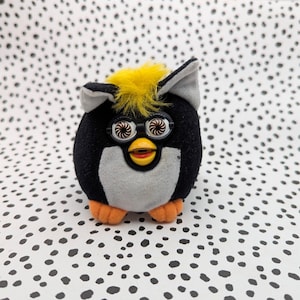 Furby McDonald's Happy Meal Vintage Pluszowy 2000 | Retro Nostalgiczny Prezent z Lat 90.