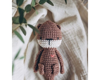 Kleiner Handgefertigter gehäkelter Otter aus natürlicher Baumwolle/ Stofftier Otter Stofftier/ nachhaltiges Babygeschenk/ Otter überreicht Baby