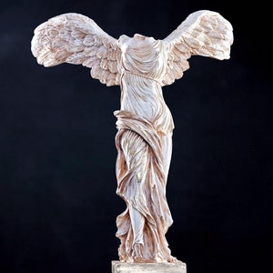 Estátua decorativa de Nike de Samotrácia, escultura da deusa grega antiga, a vitória alada de Samotrácia, decoração de escritório em estilo vintage, presente