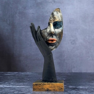 Abstract Thinker Woman Mask Sculpture: Modern Female Statuette, Home Office Bookshelf & Credenza Decor