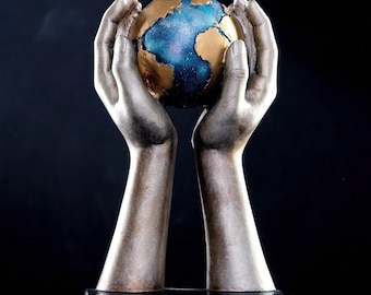 Decorative Hands Holding the Earth Globe Statue, Vintage Style World Between Hands Sculpture, Monument of Unity and Peace Decor Gift