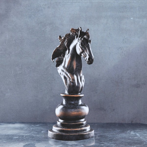 Pièce d'échecs décorative de chevalier, statue de cheval en cuivre et noir de style vintage, cadeau de décoration de sculpture pour la maison et le bureau