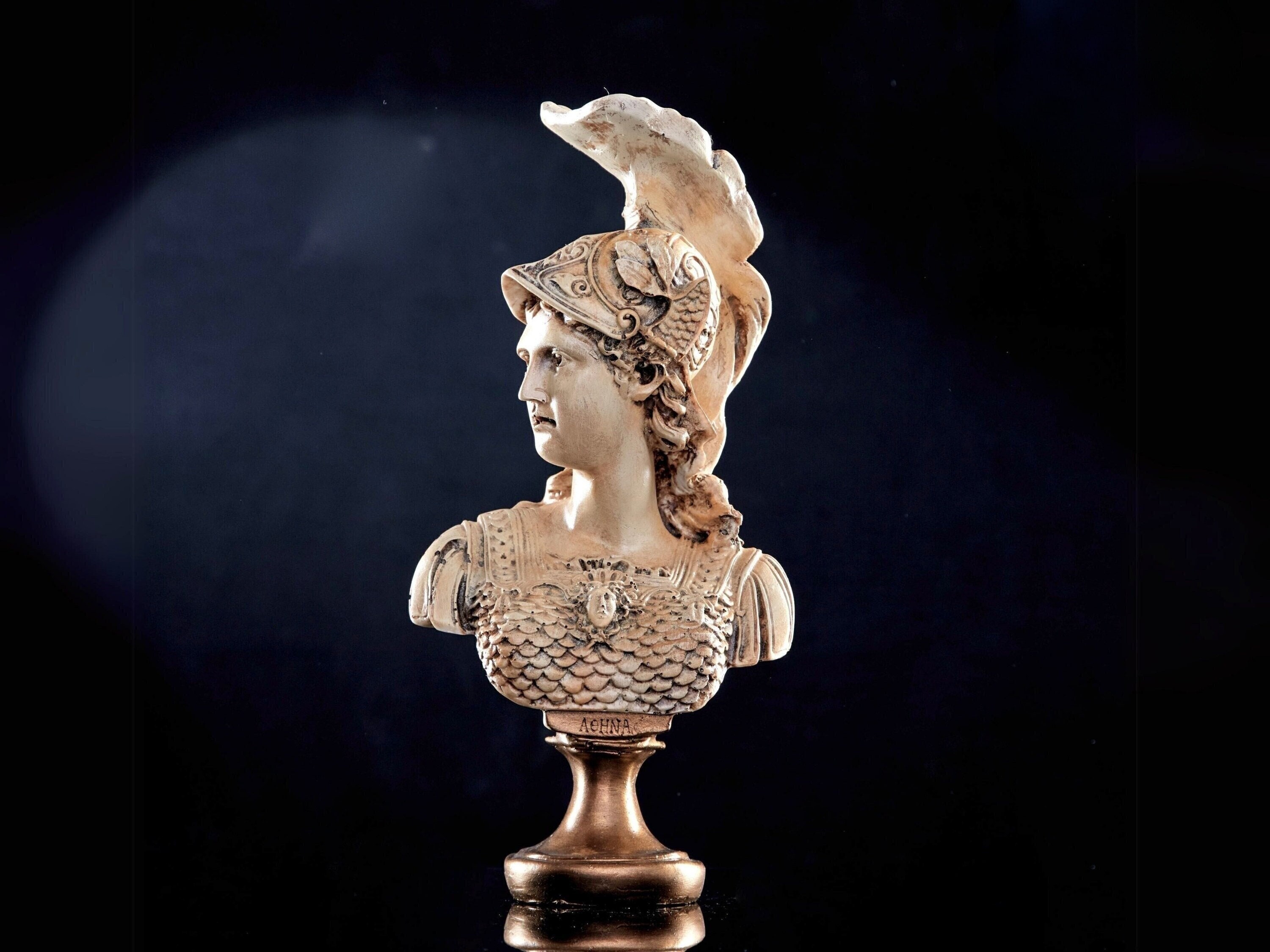 Greek Mythology Athena Bust Statue: Vintage Roman Minerva