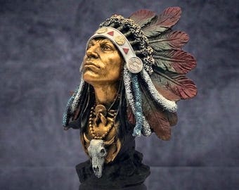 ネイティブアメリカンの酋長の胸像：インディアン男性のホーム