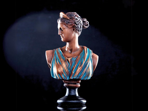 神話のアルテミス胸像：古代ギリシャの女神ダイアナの彫刻、古典的な