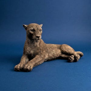 Reclining Panther Statue: Hand-Painted Home & Garden Leopard Puma Jaguar Sculpture Decor image 3