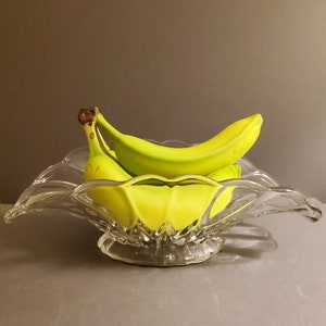 New Martinsville Glass Banana Stand