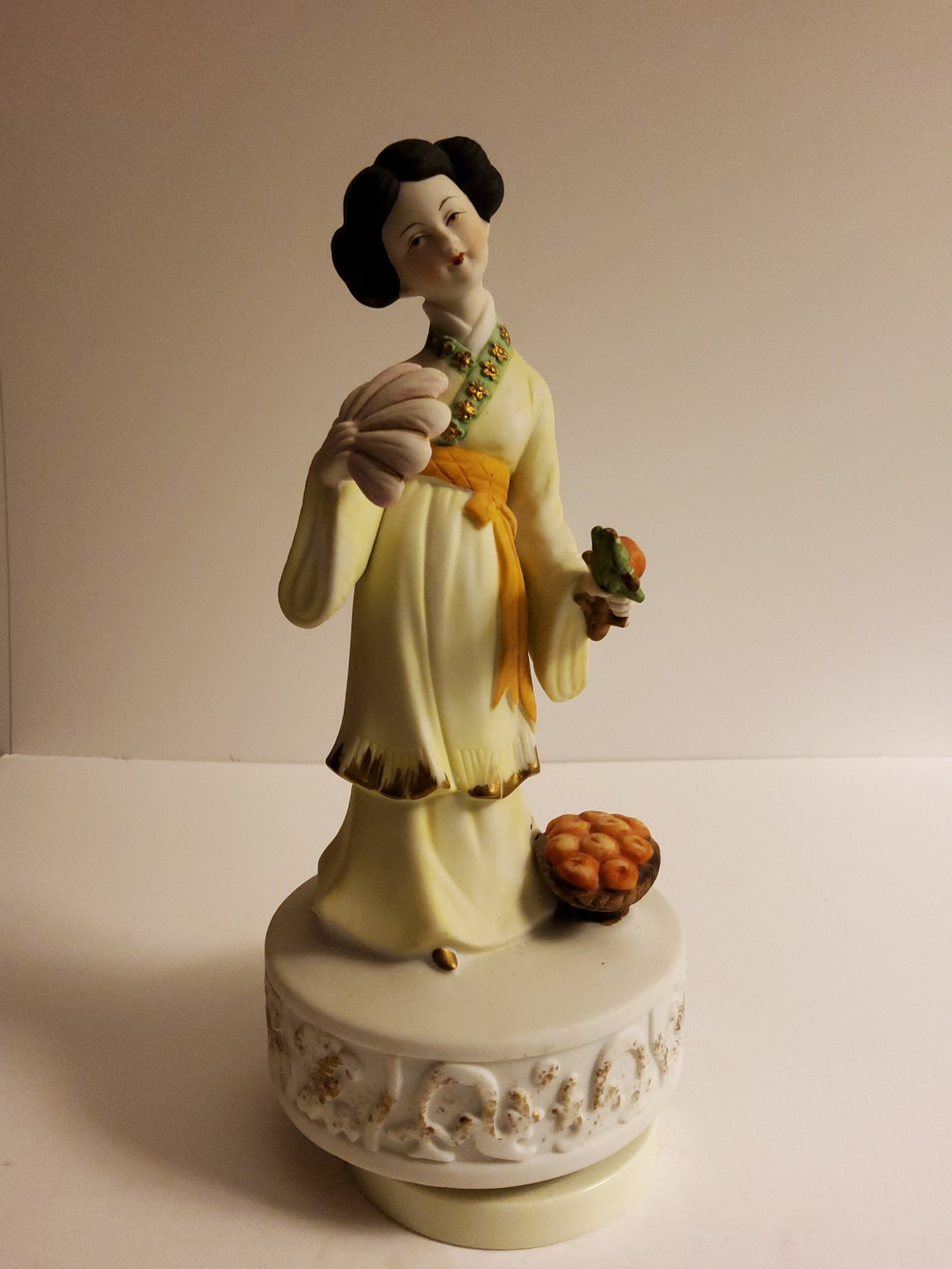 Japanese Geisha Girl Music Box - Etsy