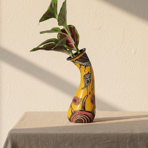 Piccolo vaso in ceramica fatto a mano – Ceramica popolare con uccelli – Vaso scultoreo a forma di bocciolo – Regalo per la casa