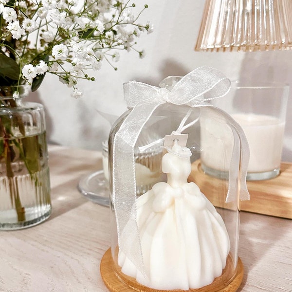 Wedding dress candle