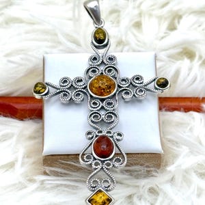 Cross Authentic Baltic Amber 925 Sterling Silver Pendant Jewelry E86