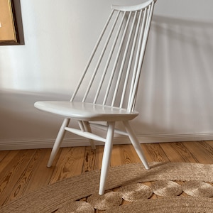 Super rare! original minimalist white Mademoiselle chair by Ilmari Tapiovaara : Finland --------