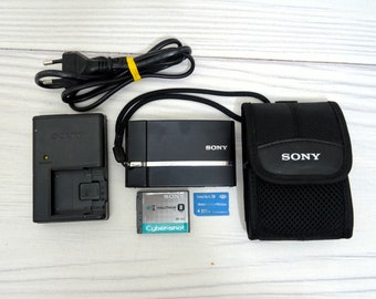 Sony Cyber-Shot DSC-T50 7.2MP Digital Camera w/ Charger & Battery Japan Zeiss