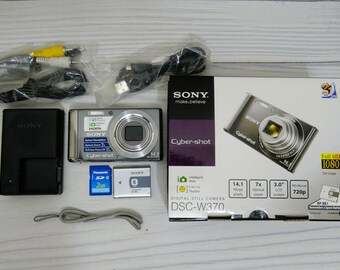 NEW! Sony Cyber-Shot DSC-W370 14.1MP Digital Camera - Silver - Full Box