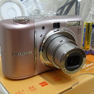 NEW Canon PowerShot A1100 IS 12.1MP Digital Camera Rare Pink Never Used image 8