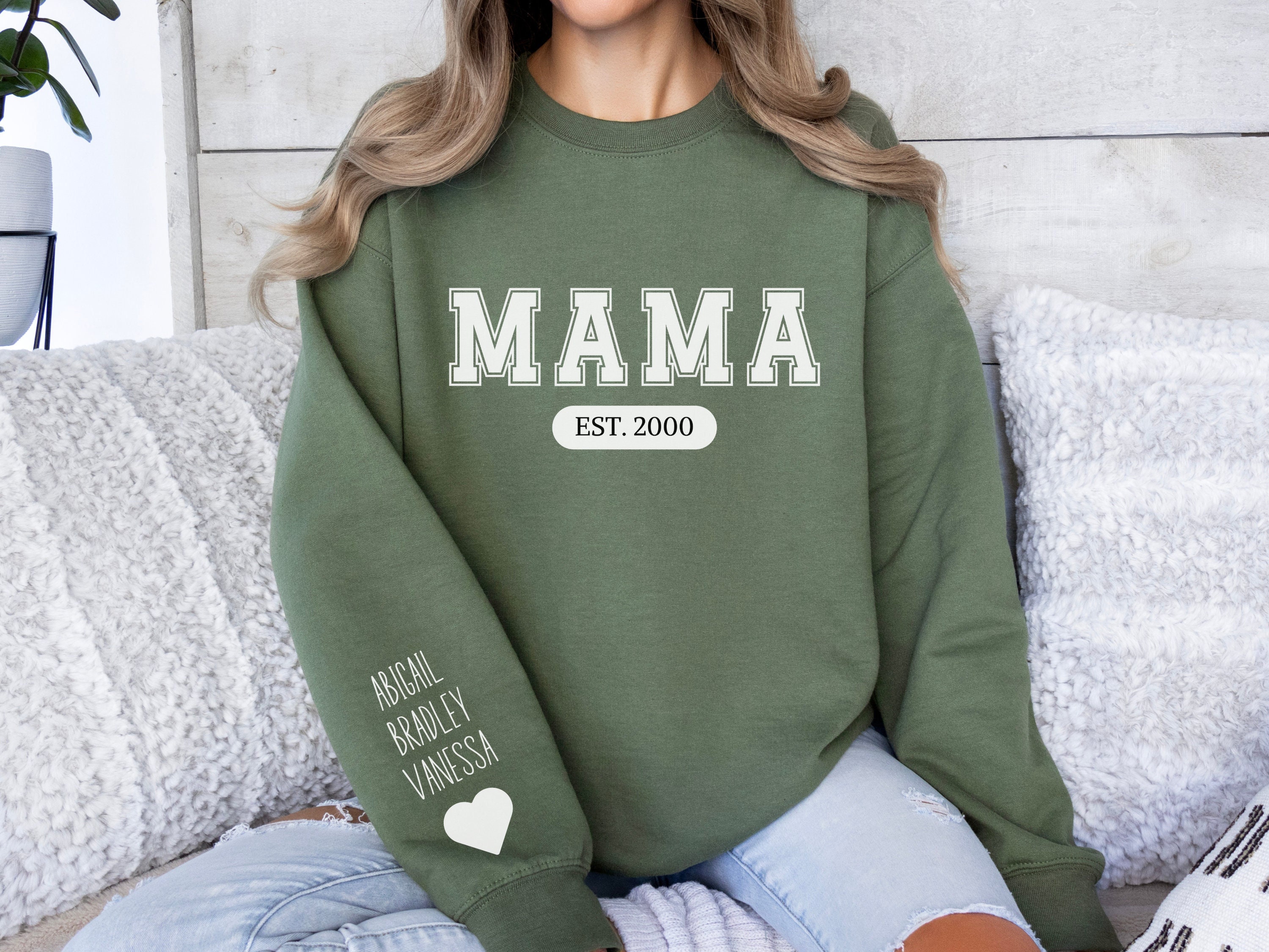 Custom Mama Sweatshirt Sleeve Name Printing University Shirt Mothers Gift Grandma Personalized Mothers Day Present For Mom Aunt Sweatshirt