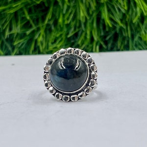 Natural labradorite ring, Sterling Silver ring, cocktail ring, alternative engagement ring, labradorite jewelry, 925 Silver jewellery, boho