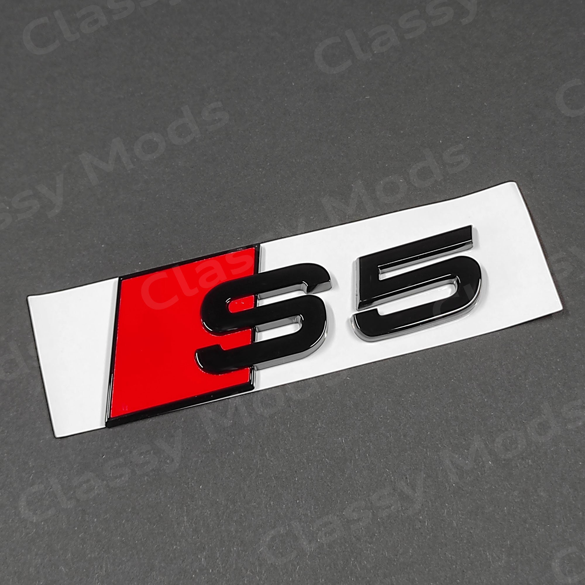Audi badge back - CustomLooks