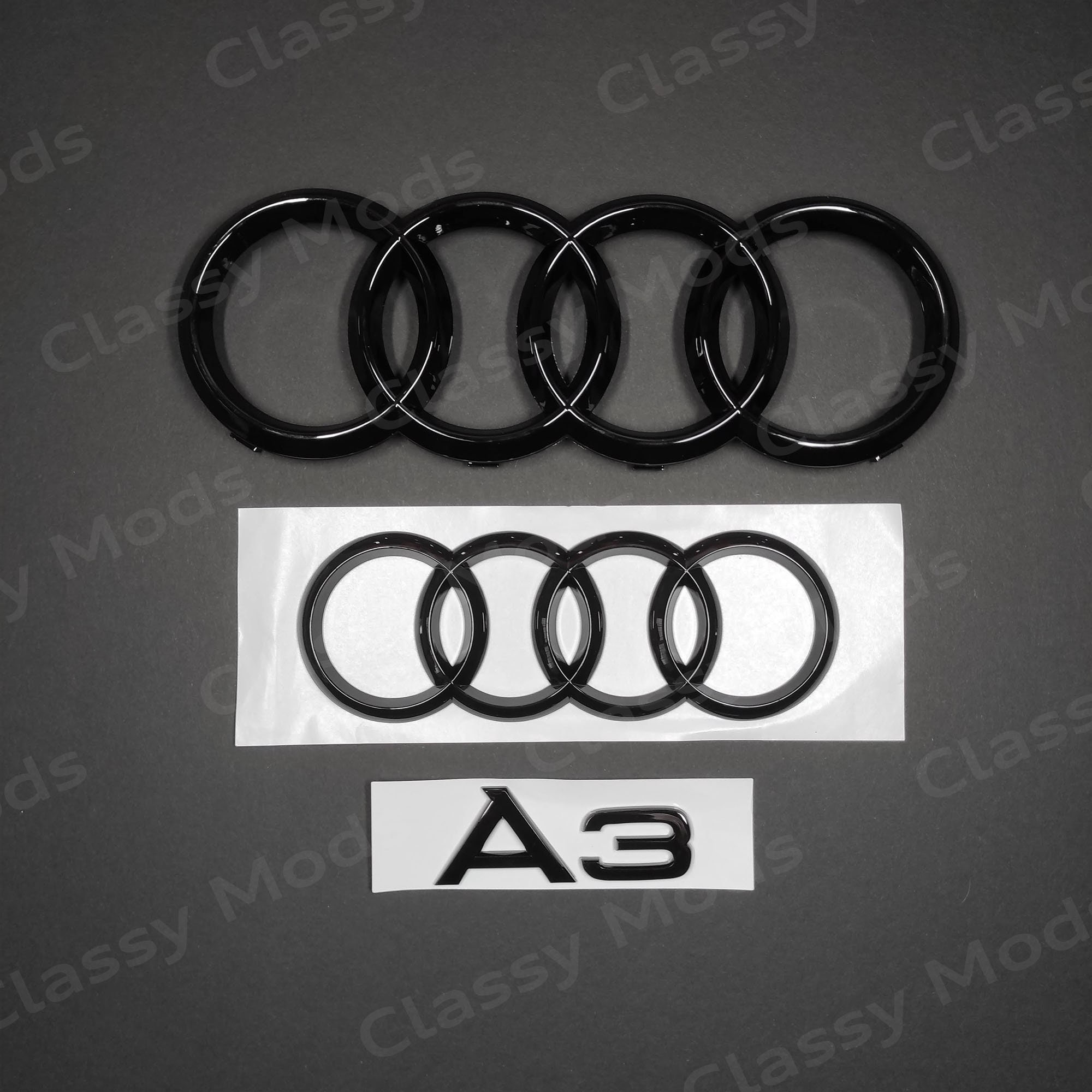 2 x Audi Aufkleber für Türen A1 A3 A4 A5 A6 A7 RS Q2 Q3 Q5 Emblem Logo 