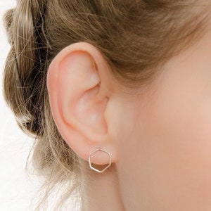 Hexagon Earrings - Hexagon Studs Silver or Gold - Dainty studs earrings -Geometric Studs Earring in Gold Rose Silver - Hexagon Post Earrings