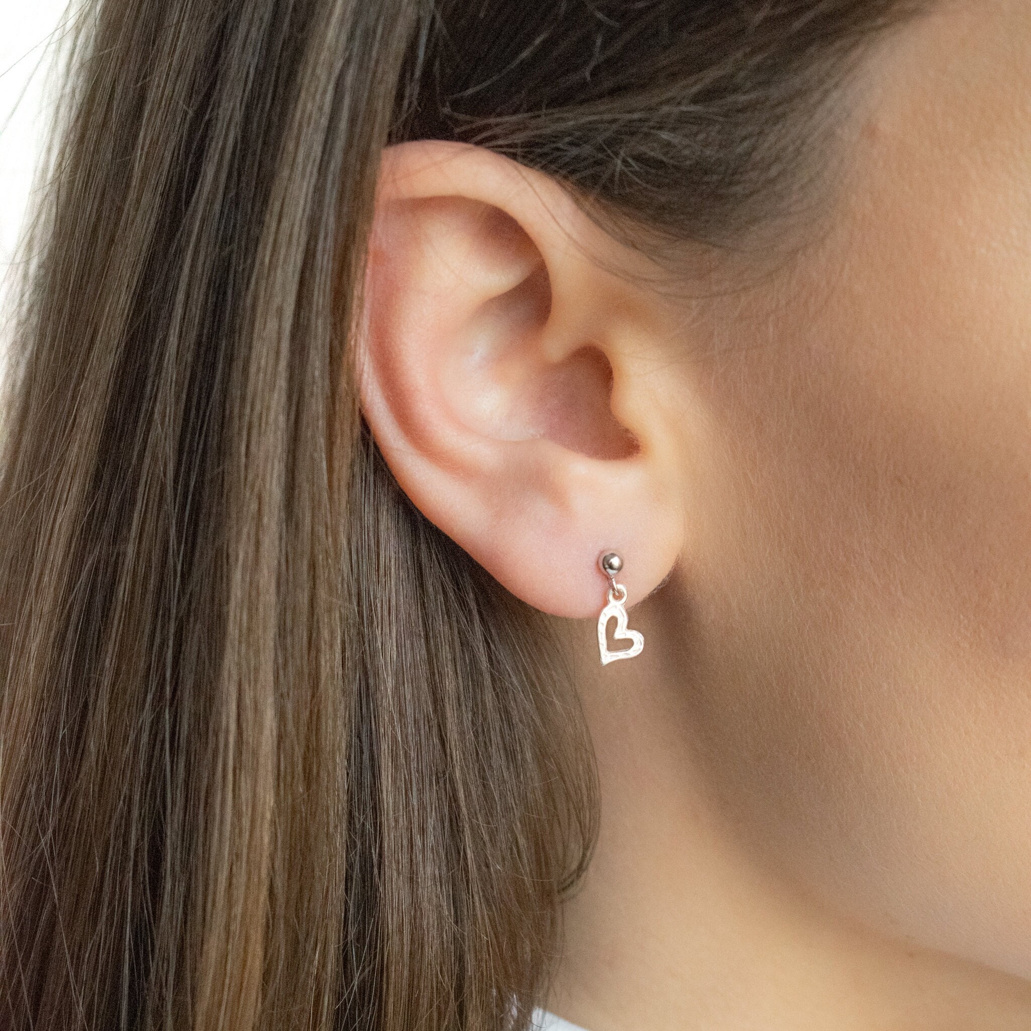 [HAESOOL] 925Silver☆Mini heart one-touch Earrings HAESOOL] 925Silver☆Mini heart one-touch Earrings Amazon.com