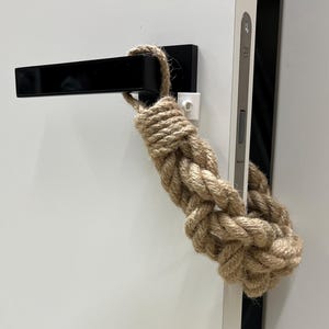 Fermaporta in corda di iuta spessa: decorazione nautica fatta a mano