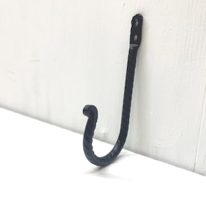 黒の錬鉄製フック – カーテンや洋服に使える素朴な頑丈壁掛けフック