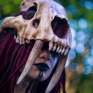 Realistic Sabertooth Tiger Skull Mask – Smilodon Helmet for Cosplay, Halloween, Viking Costume, shaman pagan mask, cosplay shaman