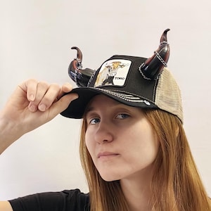 Casquette de baseball avec cornes de diable, avec cornes de taureau noires et rouges pour Halloween, séance photo, cornes de cosplay fantastiques réalistes