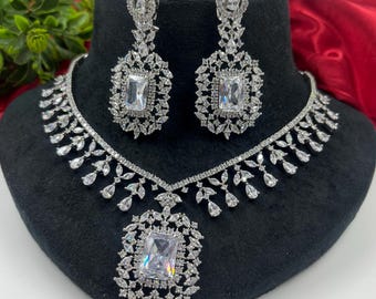 CZ Choker Halskette und Ohrhänger Set: Indischer Braut Diamant Schmuck