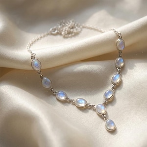 Collar ovalado de piedra lunar arcoíris, joyería bohemia de plata con piedras preciosas.