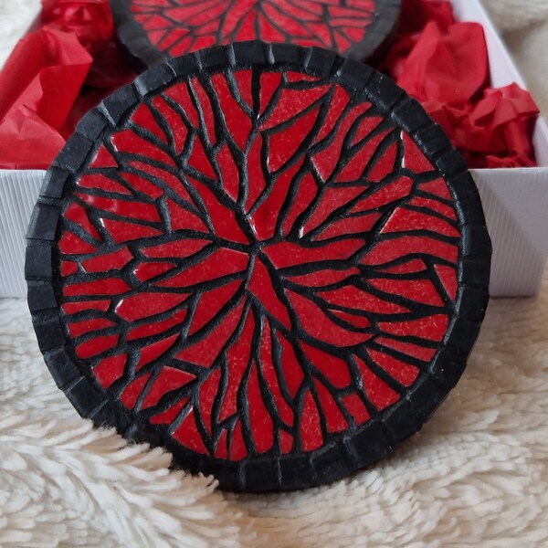 2 sous-verres en mosaïque rouge et noir